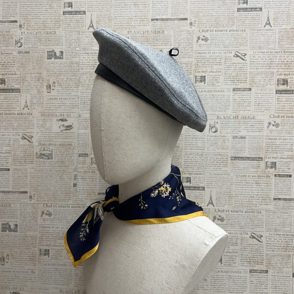 Heather Grey Wool Beret w. Black Trim side