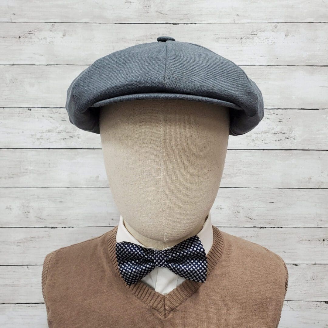 Charcoal Linen Apple Newsboy Cap