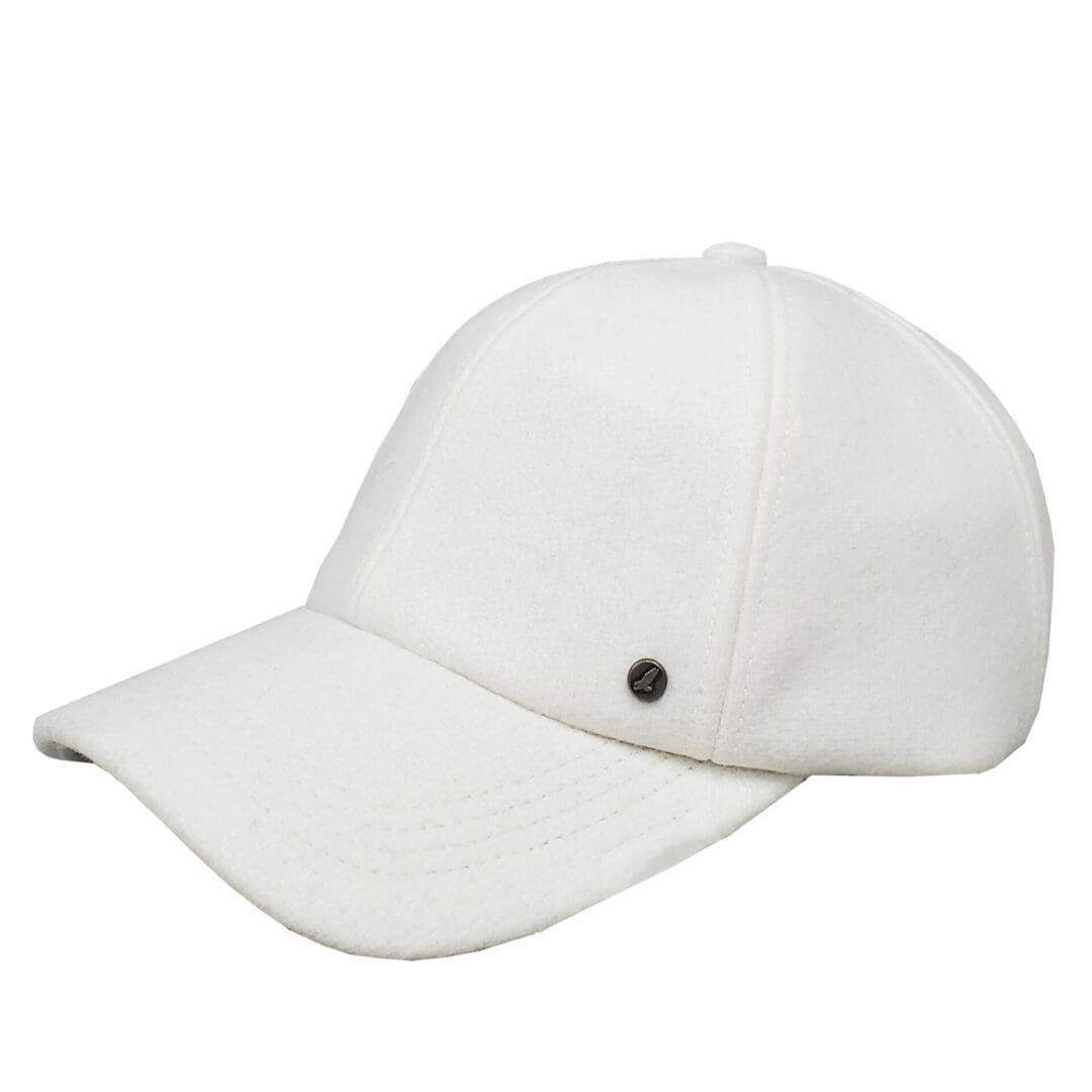 A white hat with a black dot on it's side.