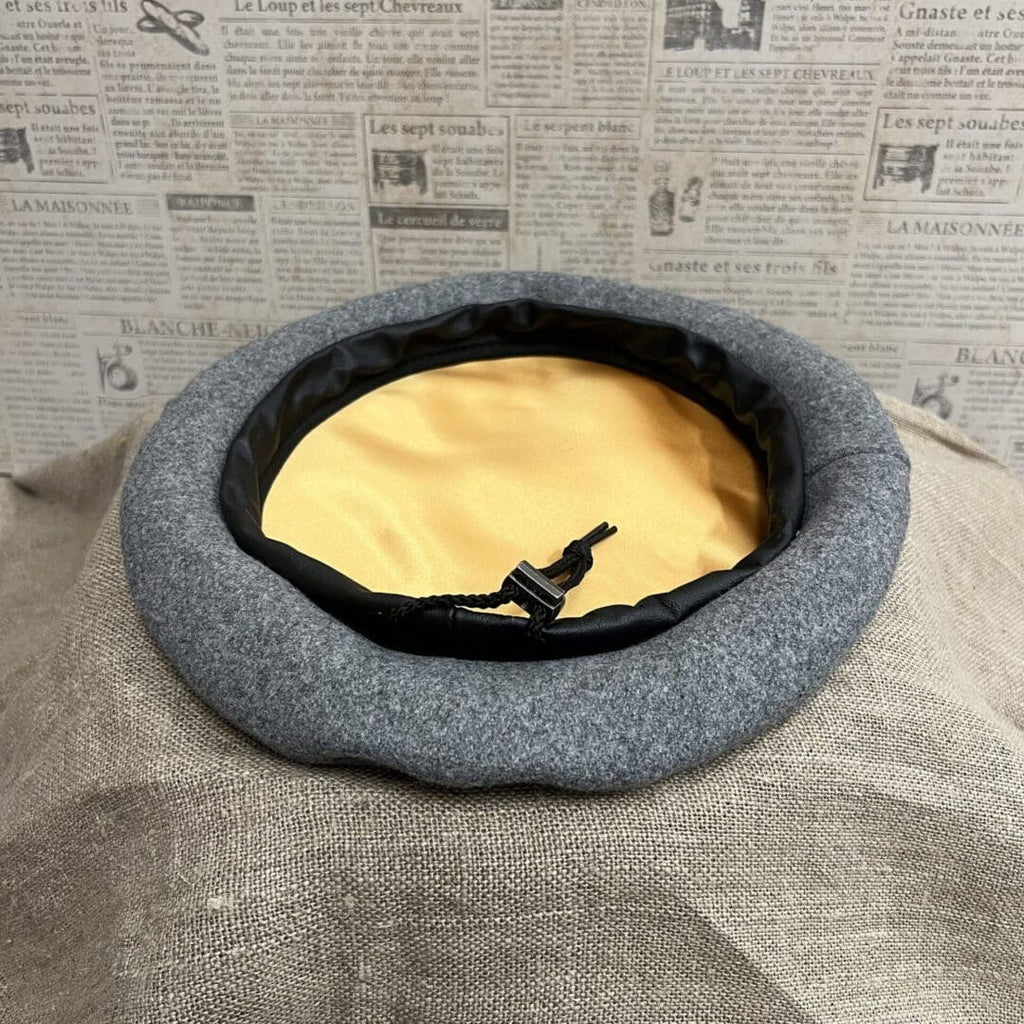 Heather Grey Wool Beret w. Black Trim Inside